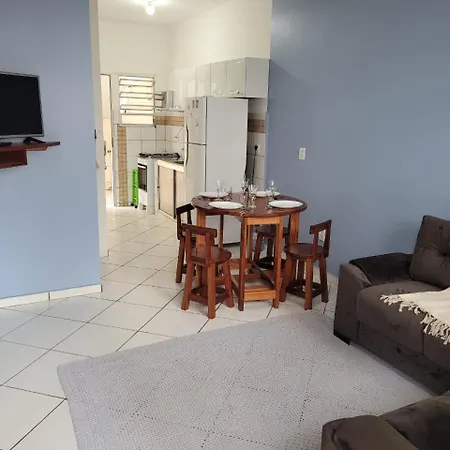 Apartamento aconchegante e espaçoso no Itaguá.-3