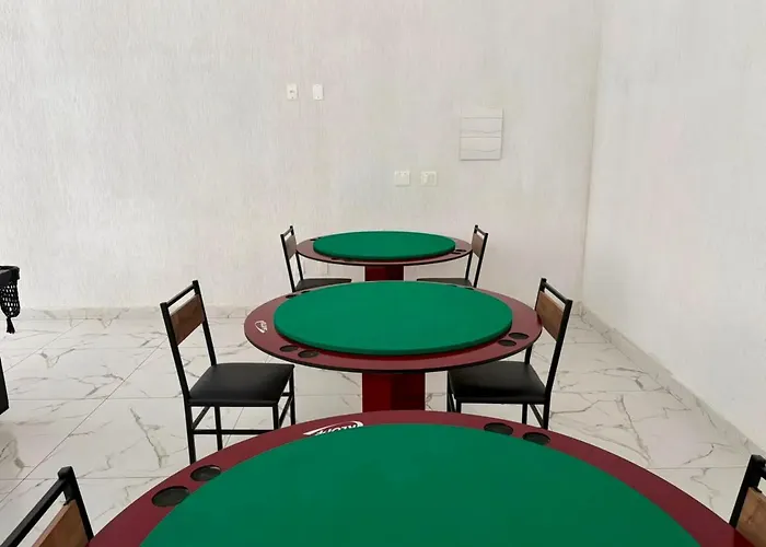 Quarto Andar Vista Para O Mar Com Piscina Climatizada Ubatuba